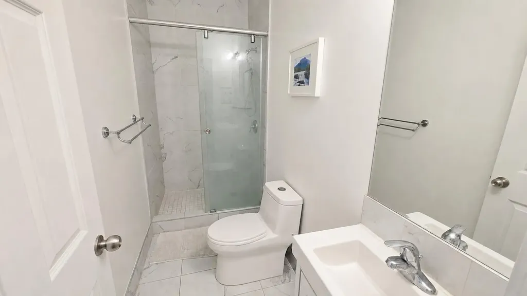5806 Dalgleish Road NW Calgary AB T3A 1K5