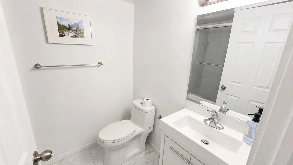 5806 Dalgleish Road NW Calgary AB T3A 1K5