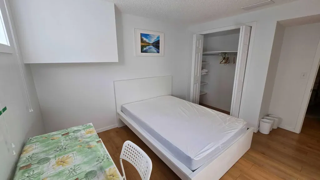 5806 Dalgleish Road NW Calgary AB T3A 1K5