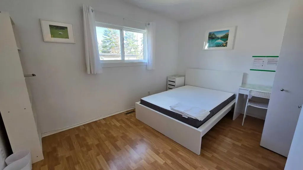 5806 Dalgleish Road NW Calgary AB T3A 1K5