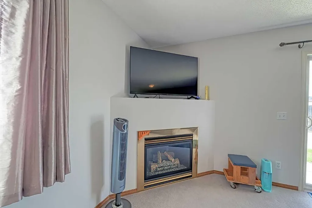 234 Martinvalley Mews NE Calgary AB T3J 4W3