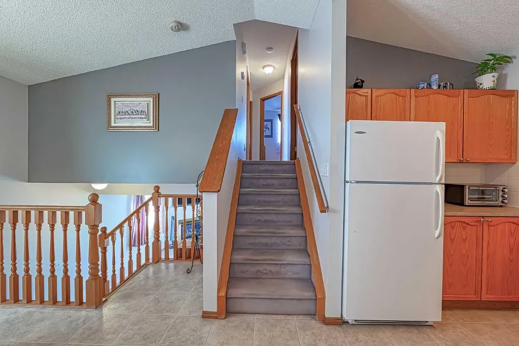 234 Martinvalley Mews NE Calgary AB T3J 4W3