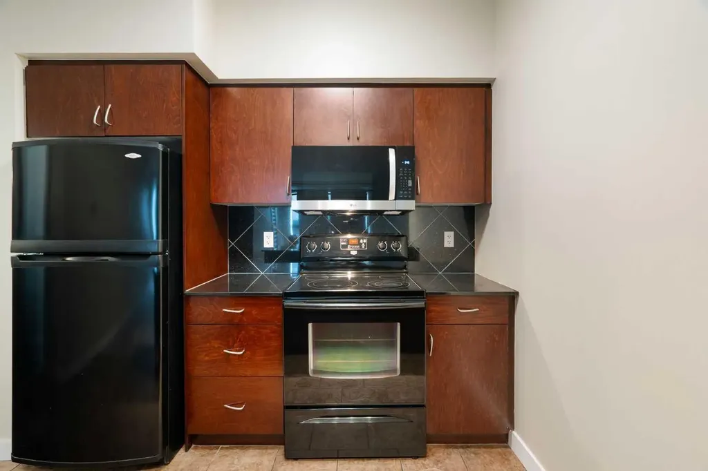 8880 Horton Road SW Calgary AB T2V 2W3