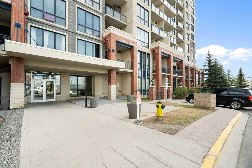 8880 Horton Road SW Calgary AB T2V 2W3