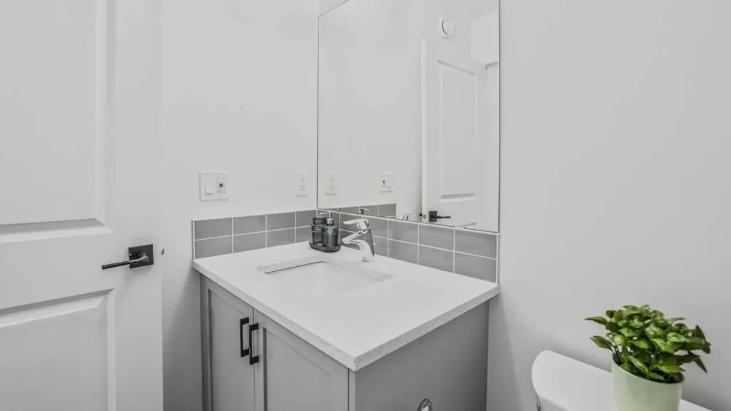 34 Lucas Terrace NW Calgary AB T3P1P9