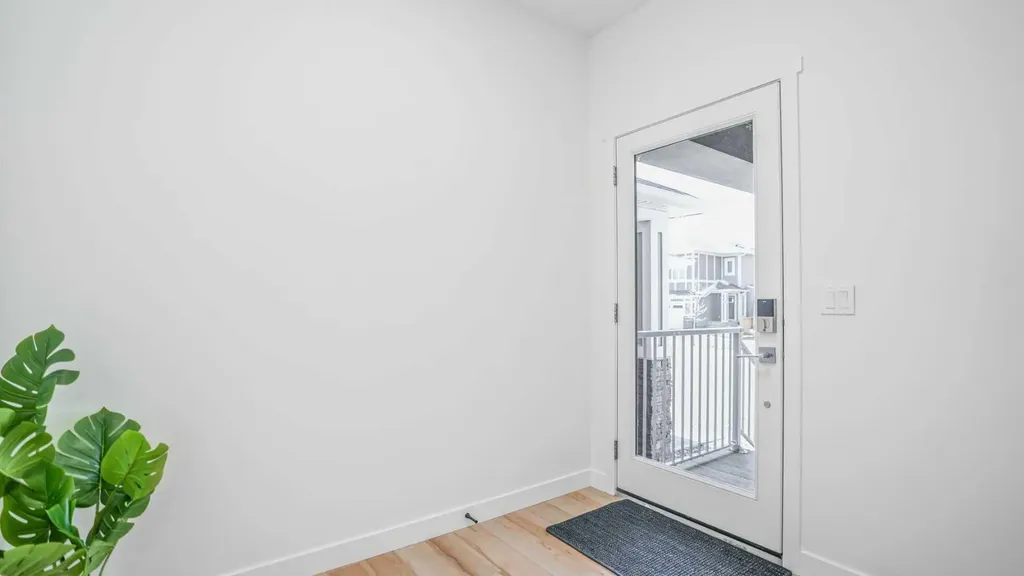 34 Lucas Terrace NW Calgary AB T3P1P9