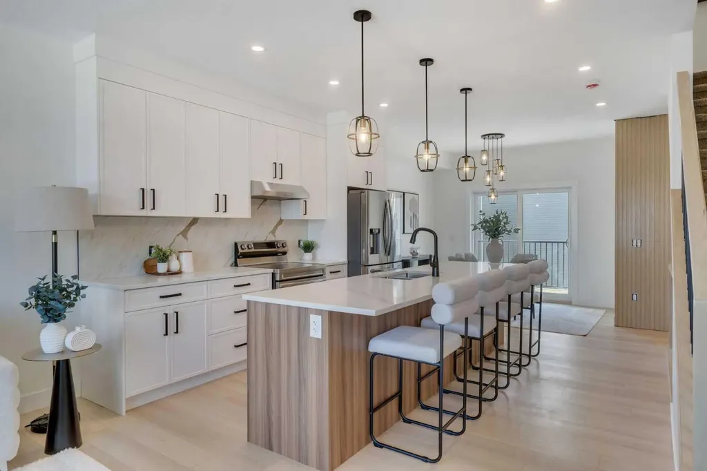 8850 48 Street NE Calgary AB T3J 5N8