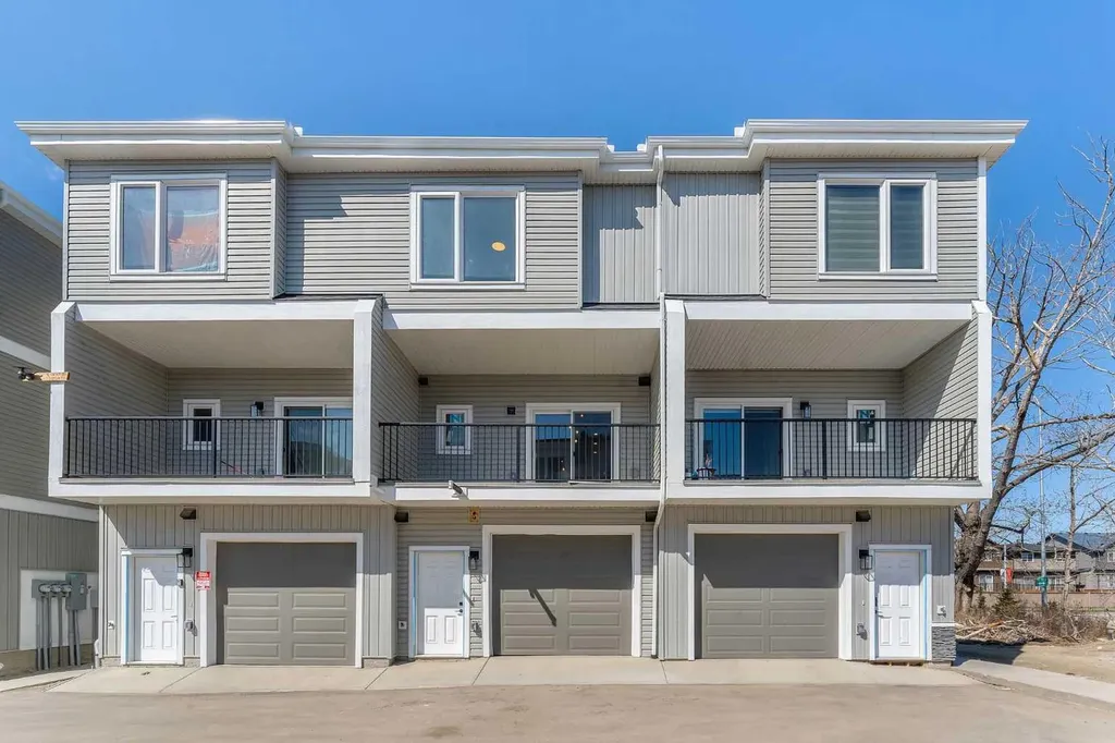 8850 48 Street NE Calgary AB T3J 5N8