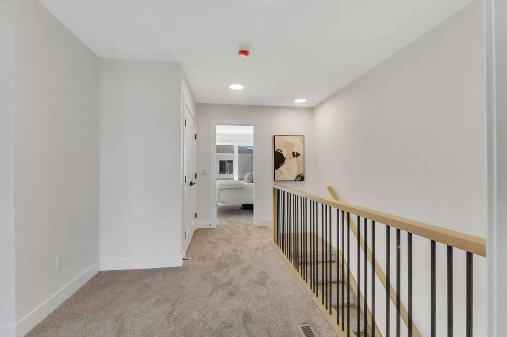 8850 48 Street NE Calgary AB T3J 5N8