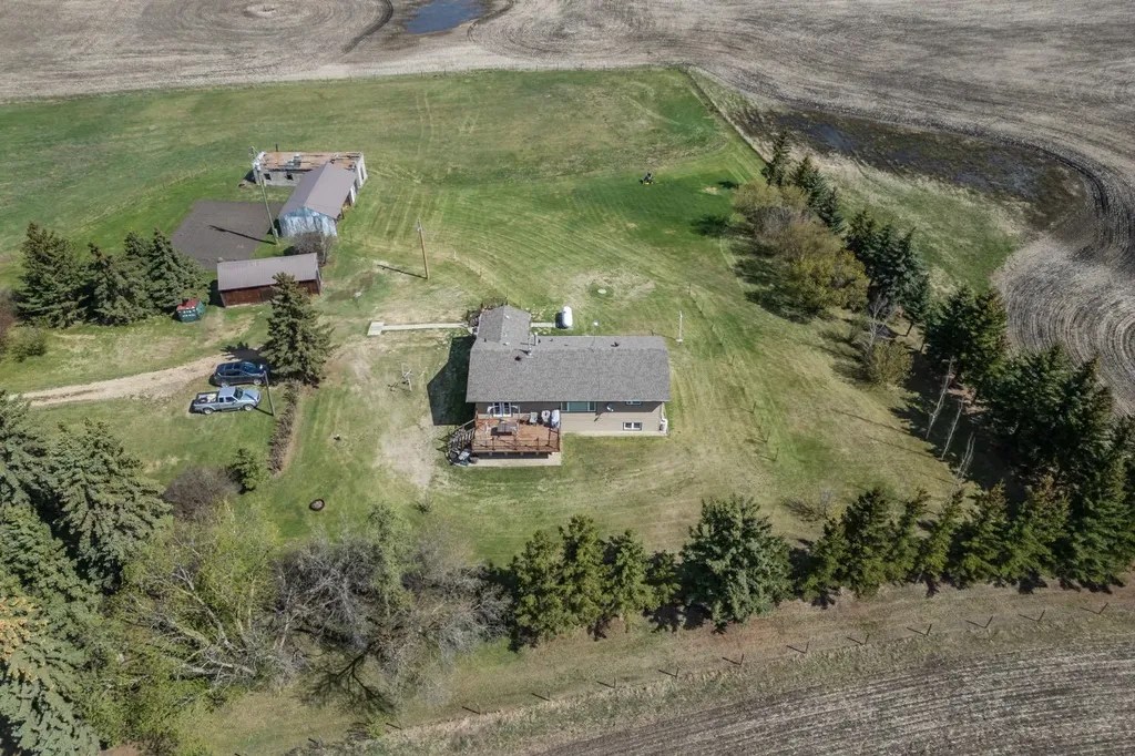 48107 Range Road 220 Rural Camrose County AB T0B 0G0