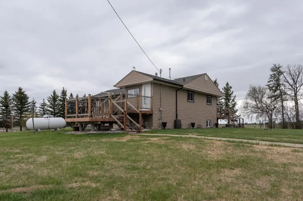 48107 Range Road 220 Rural Camrose County AB T0B 0G0