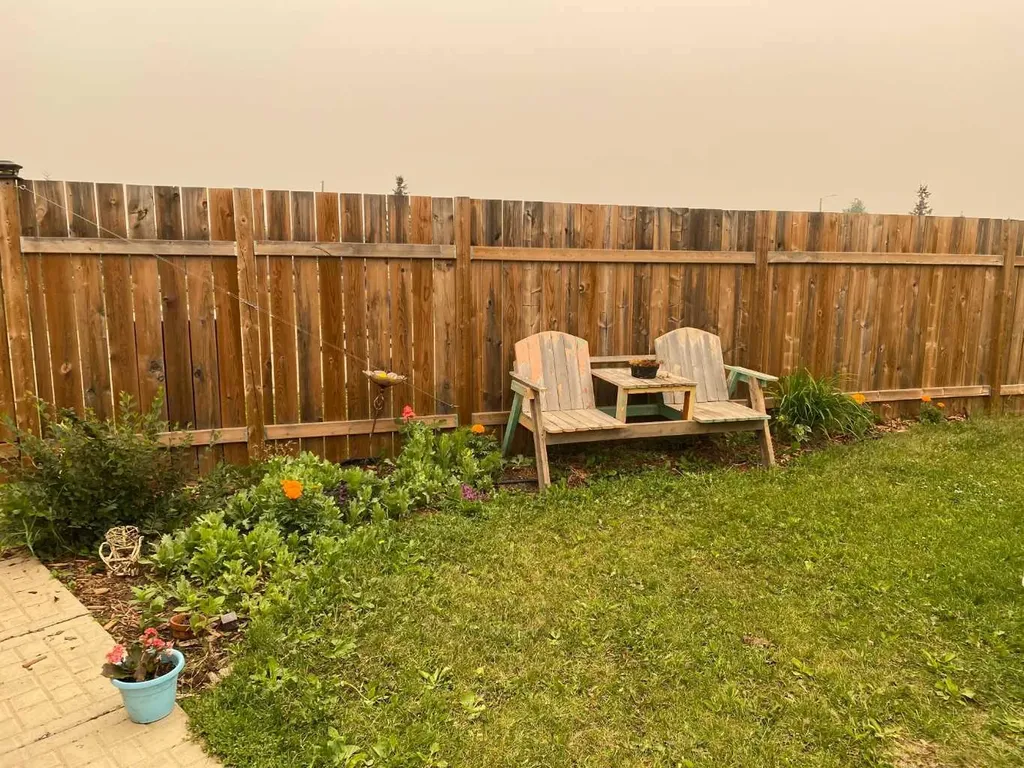 10008 98 Street Nampa AB T0H 2R0