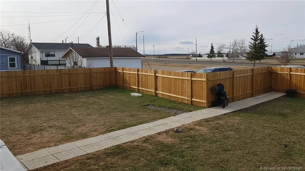 10008 98 Street Nampa AB T0H 2R0