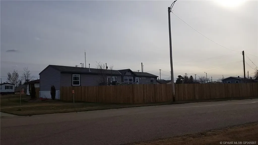 10008 98 Street Nampa AB T0H 2R0