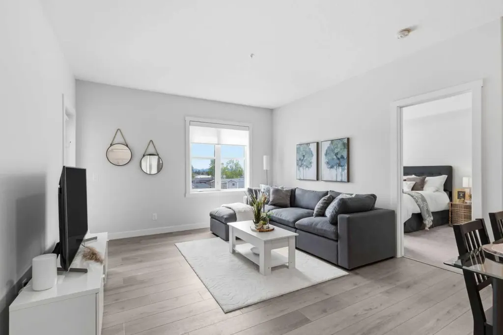 81 Arbour Lake View NW Calgary AB T3G 0H4