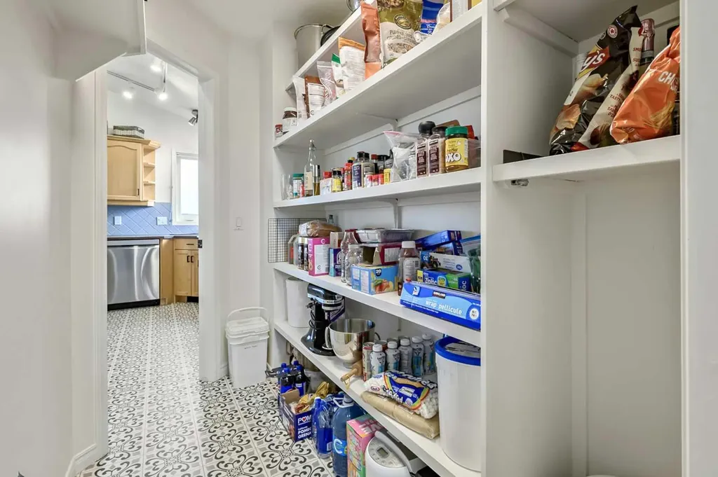 290098 48 Street W Rural Foothills County AB T1S 7A6