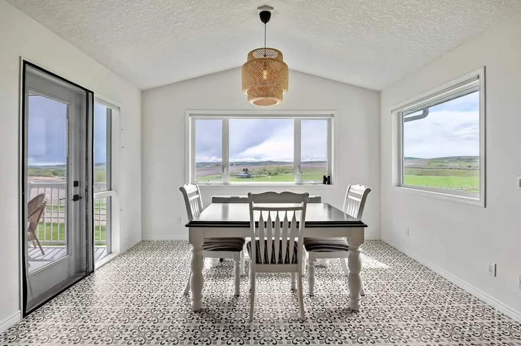 290098 48 Street W Rural Foothills County AB T1S 7A6