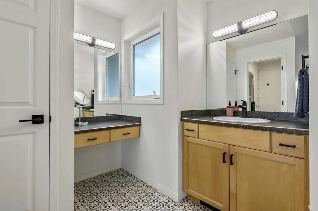 290098 48 Street W Rural Foothills County AB T1S 7A6