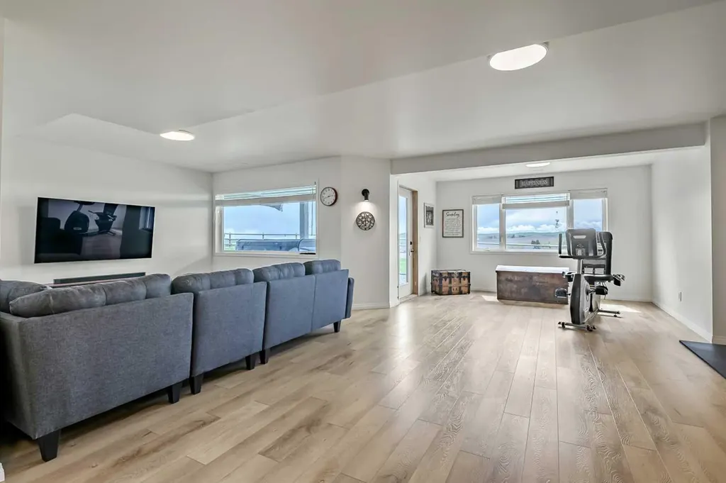 290098 48 Street W Rural Foothills County AB T1S 7A6