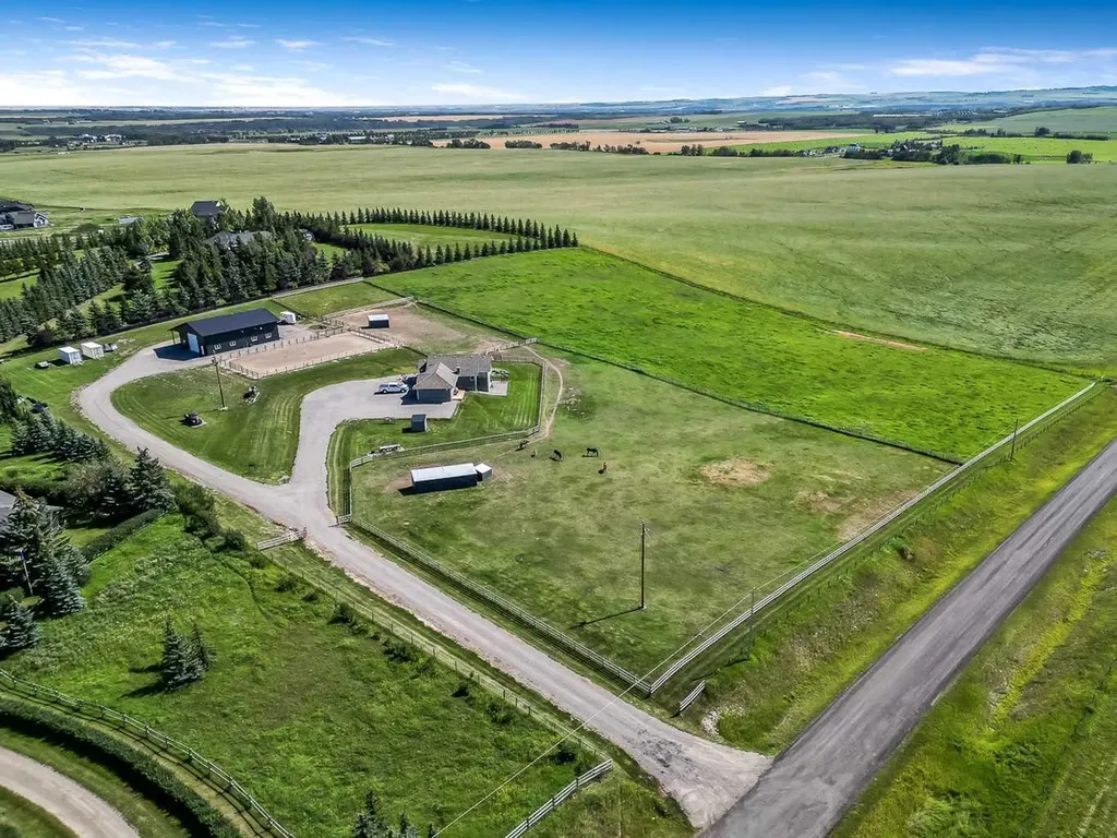 290098 48 Street W Rural Foothills County AB T1S 7A6