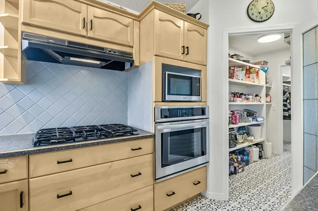 290098 48 Street W Rural Foothills County AB T1S 7A6