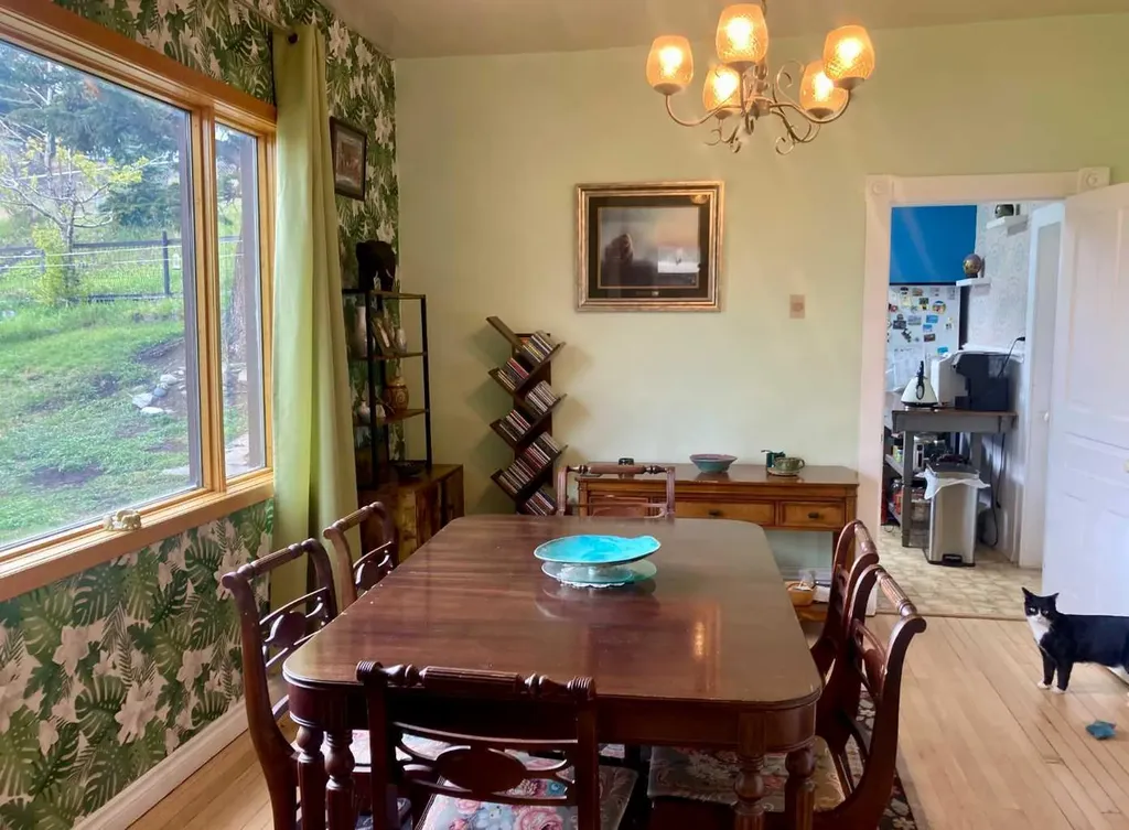 6525 21 Avenue Coleman AB T0K 0M0