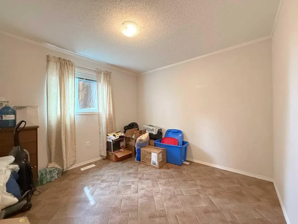 682001A Range Road 222.9 Rural Athabasca County AB T9S 2B8
