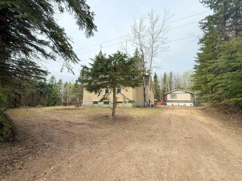682001A Range Road 222.9 Rural Athabasca County AB T9S 2B8