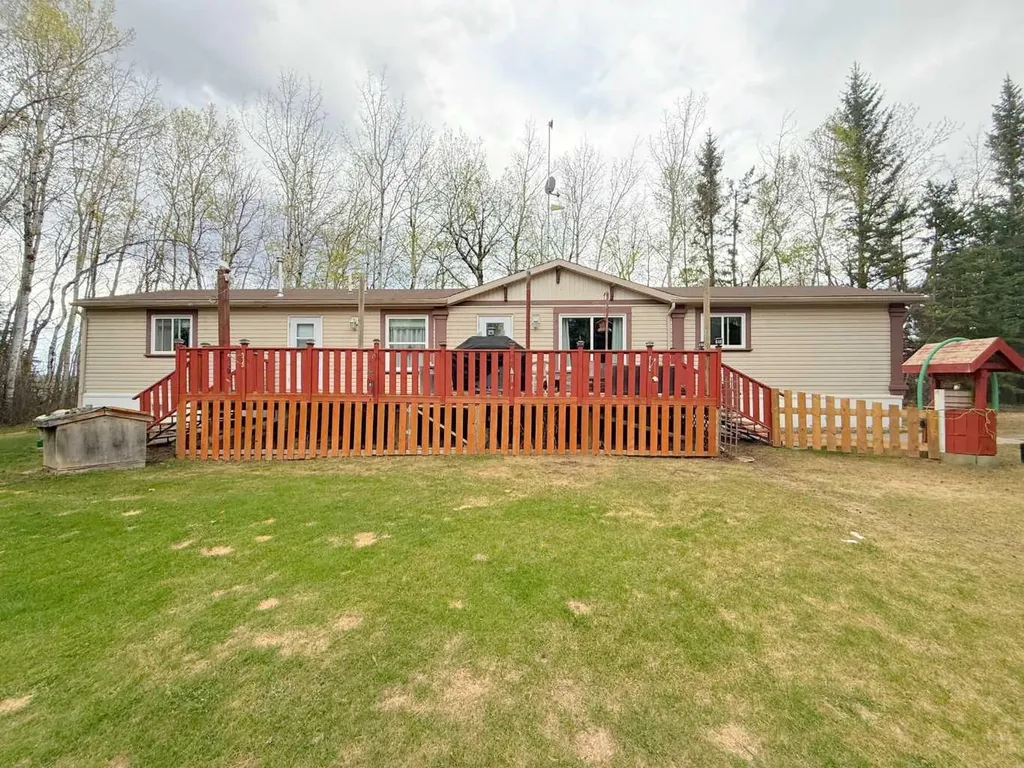 682001A Range Road 222.9 Rural Athabasca County AB T9S 2B8
