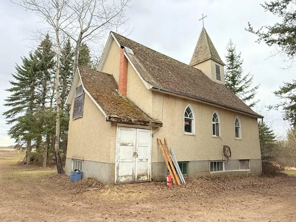 682001A Range Road 222.9 Rural Athabasca County AB T9S 2B8
