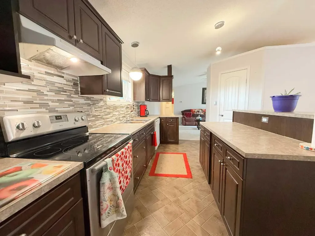 682001A Range Road 222.9 Rural Athabasca County AB T9S 2B8