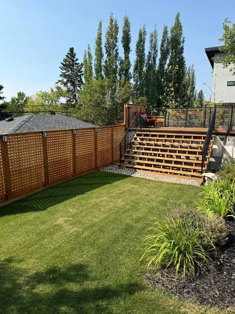 159 Rosery Drive NW Calgary AB T2K 1L8