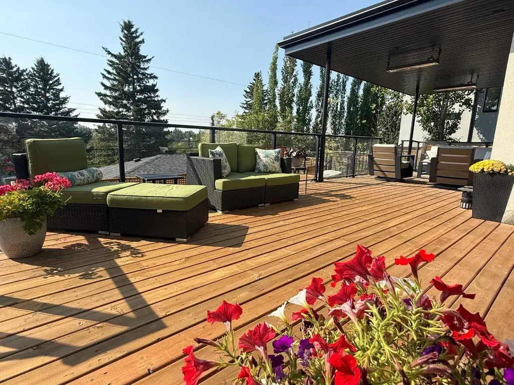 159 Rosery Drive NW Calgary AB T2K 1L8