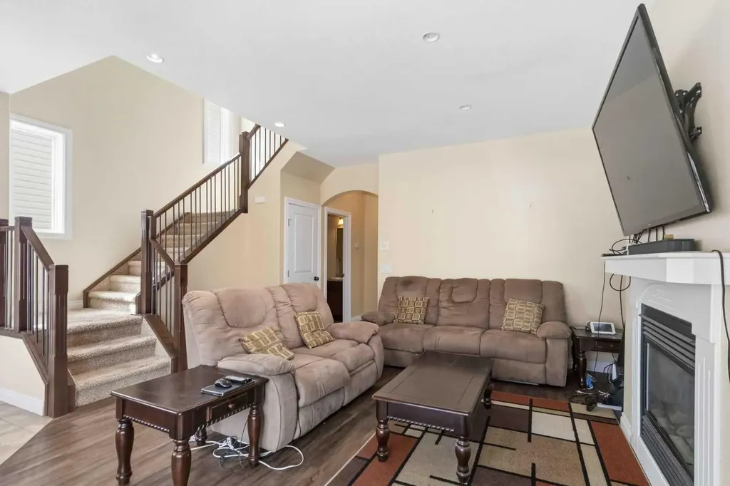 173 Crabapple Way Fort Mcmurray AB T9k0N1
