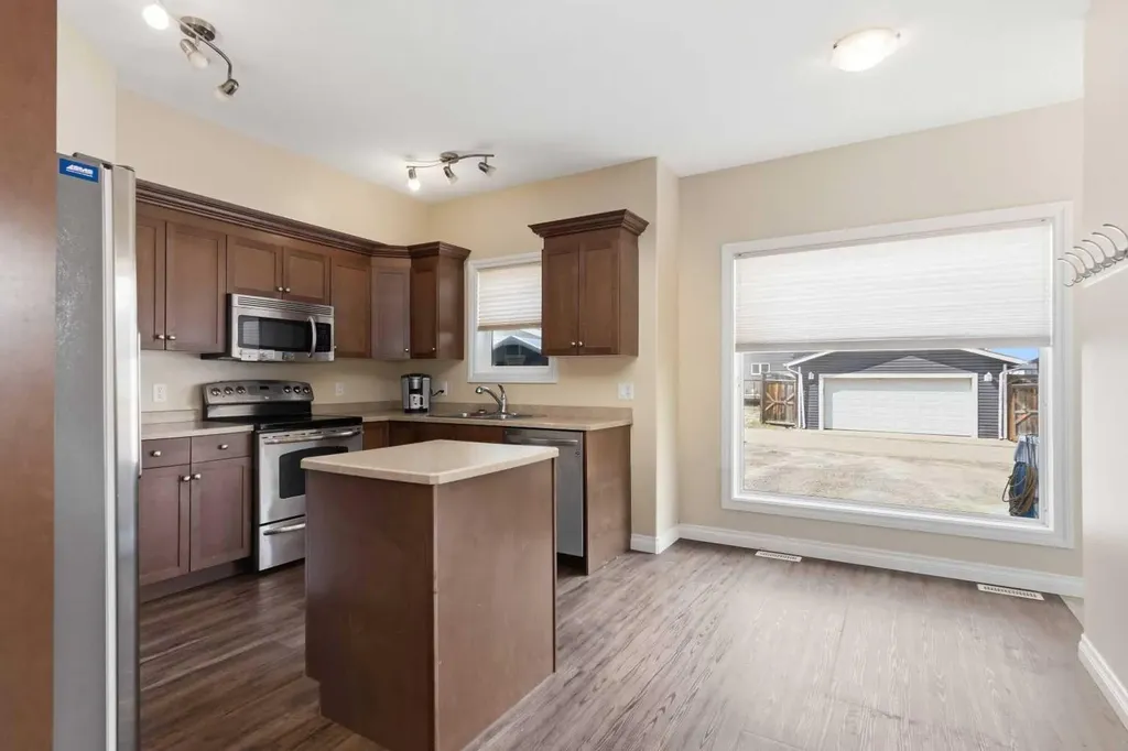 173 Crabapple Way Fort Mcmurray AB T9k0N1
