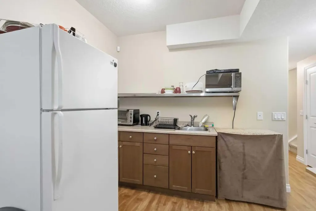 173 Crabapple Way Fort Mcmurray AB T9k0N1