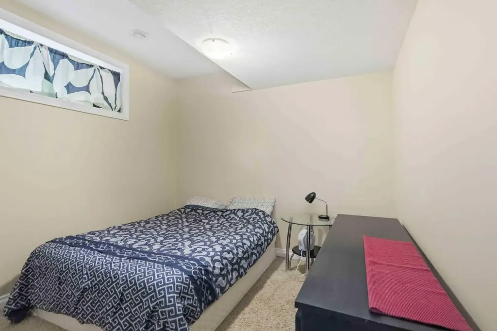 173 Crabapple Way Fort Mcmurray AB T9k0N1