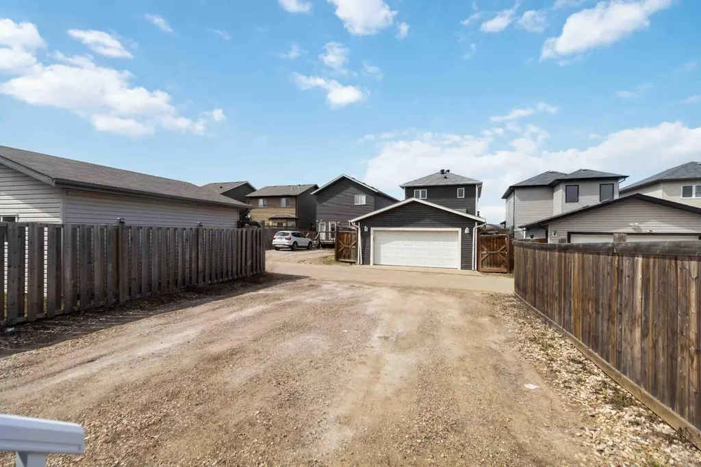 173 Crabapple Way Fort Mcmurray AB T9k0N1