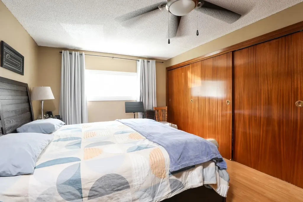 25 W 1 Avenue S Magrath AB T0K 1J0