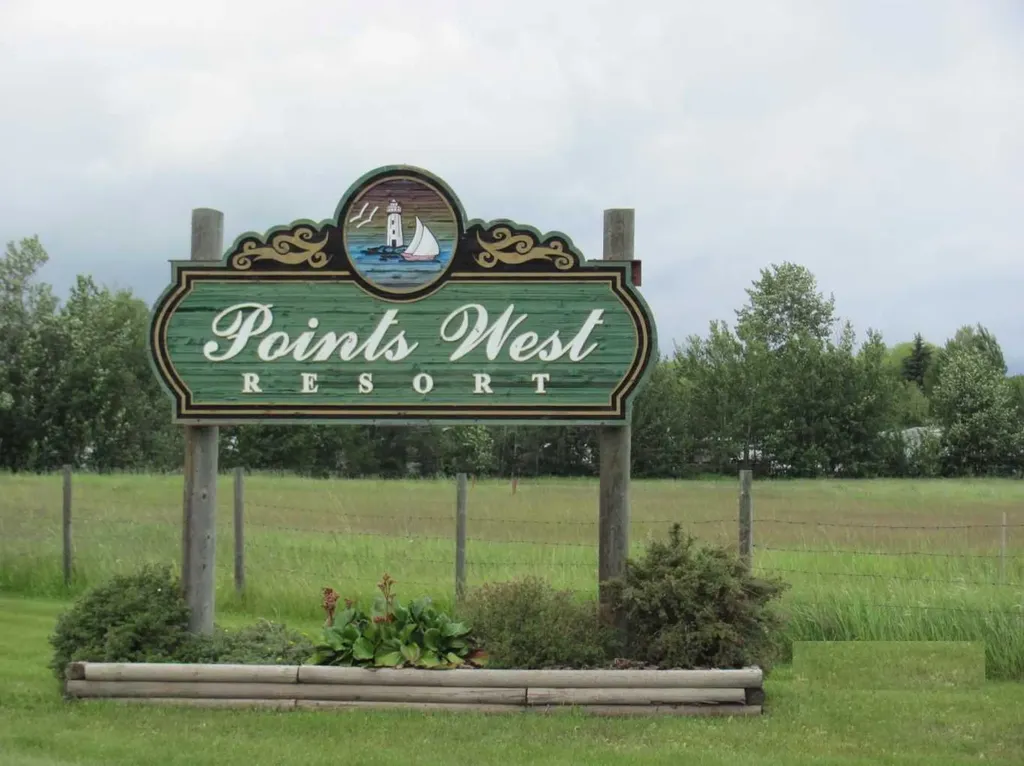 17 Points West Resort Sylvan Lake AB T4S 1T3