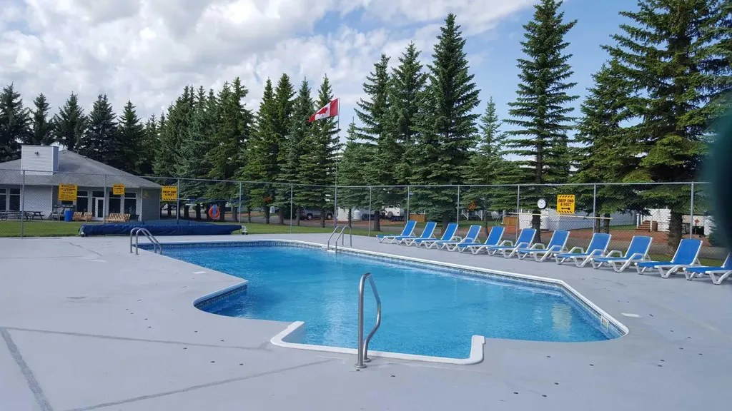 17 Points West Resort Sylvan Lake AB T4S 1T3