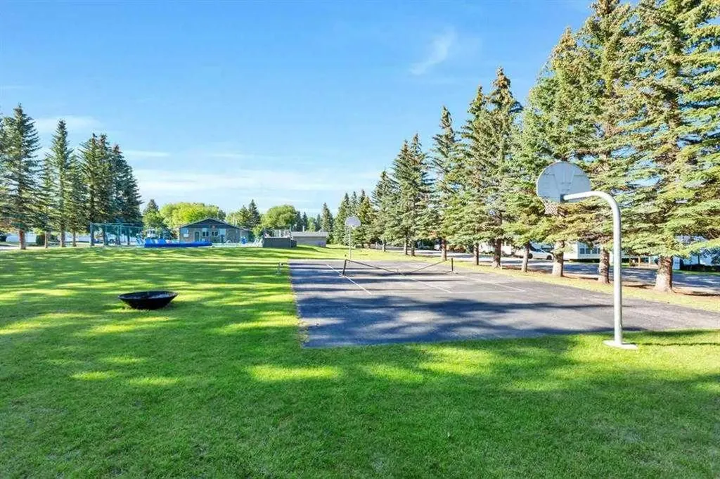 17 Points West Resort Sylvan Lake AB T4S 1T3
