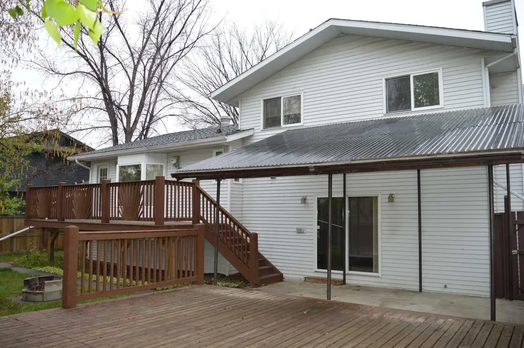 65 Wiltshire Boulevard Red Deer AB T4N 6L2
