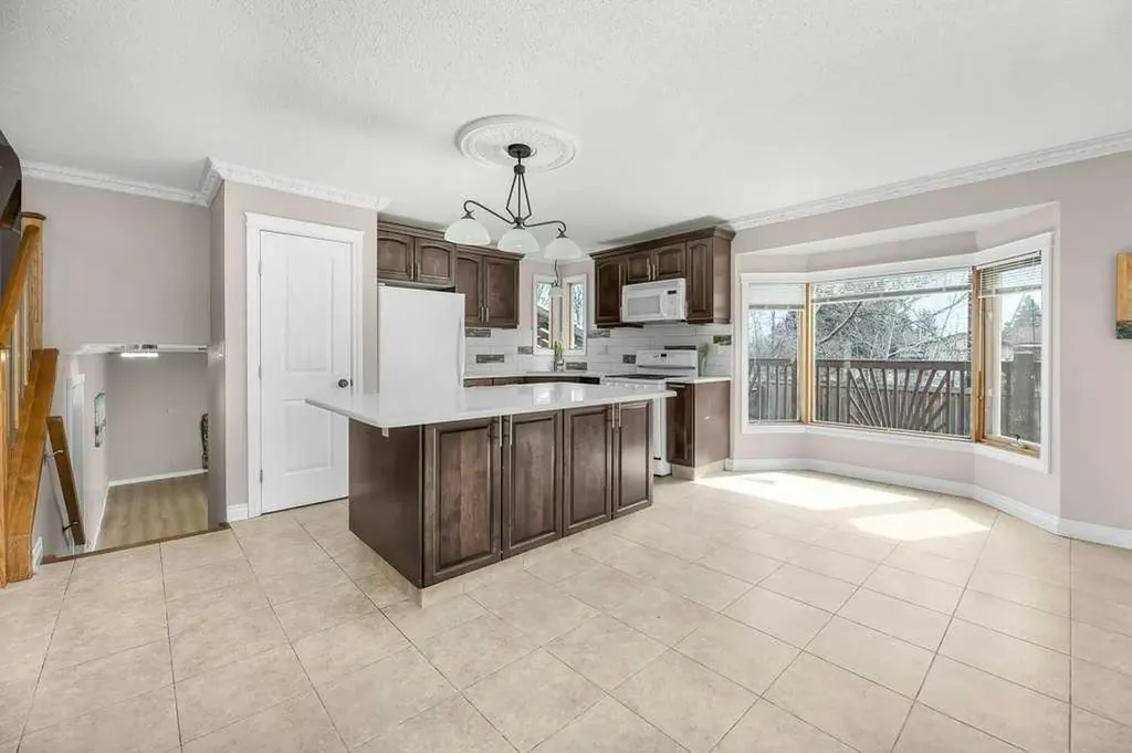 65 Wiltshire Boulevard Red Deer AB T4N 6L2