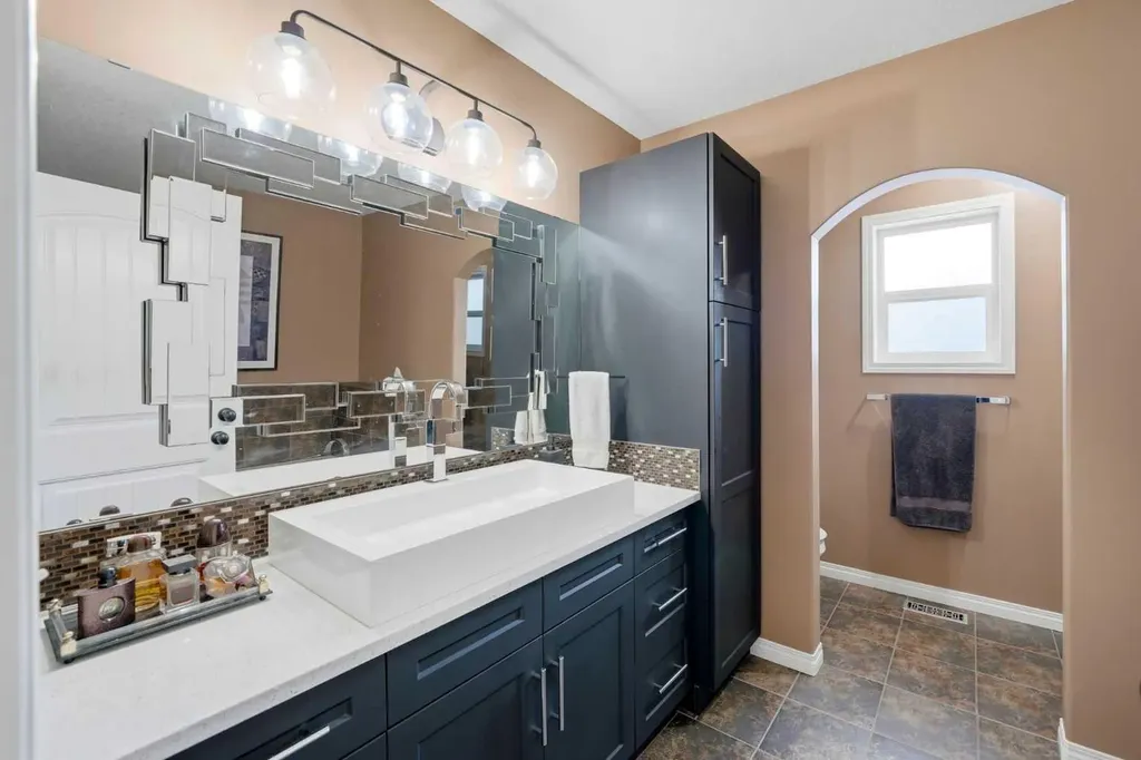 164 Hillcrest Boulevard Strathmore AB T1P 0A3