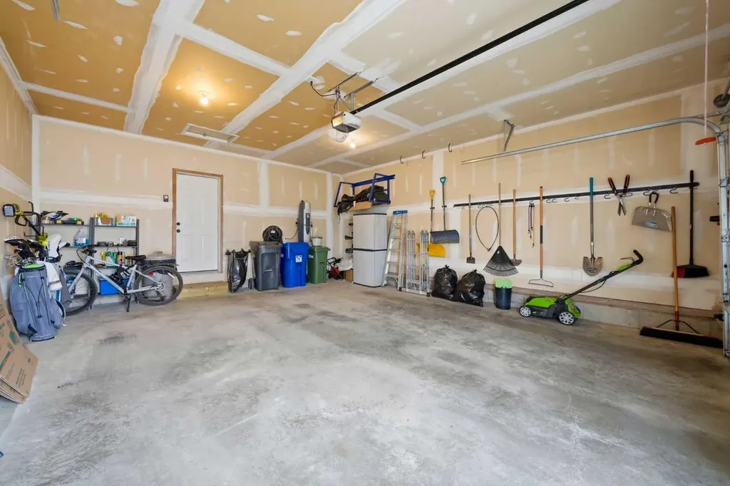 164 Hillcrest Boulevard Strathmore AB T1P 0A3
