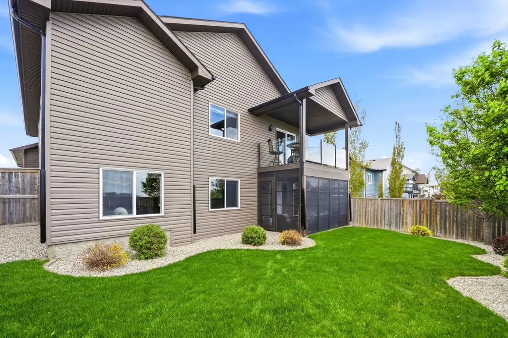 164 Hillcrest Boulevard Strathmore AB T1P 0A3