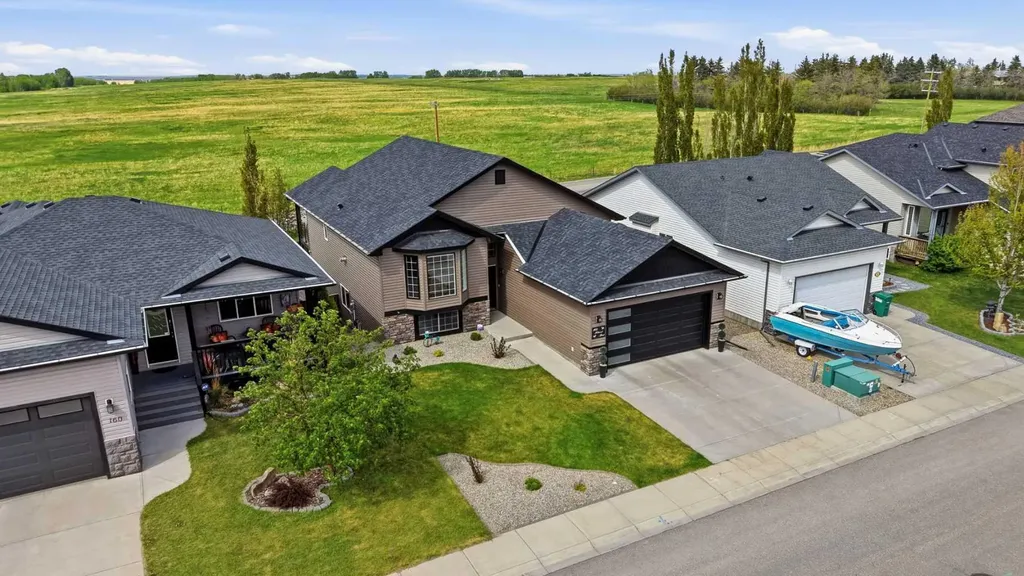 164 Hillcrest Boulevard Strathmore AB T1P 0A3