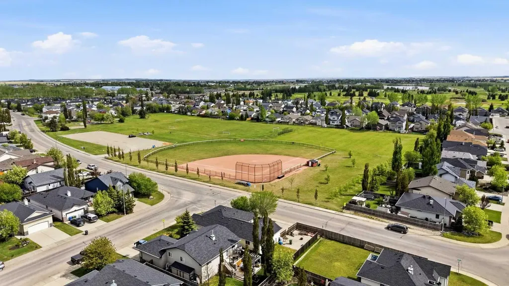 164 Hillcrest Boulevard Strathmore AB T1P 0A3
