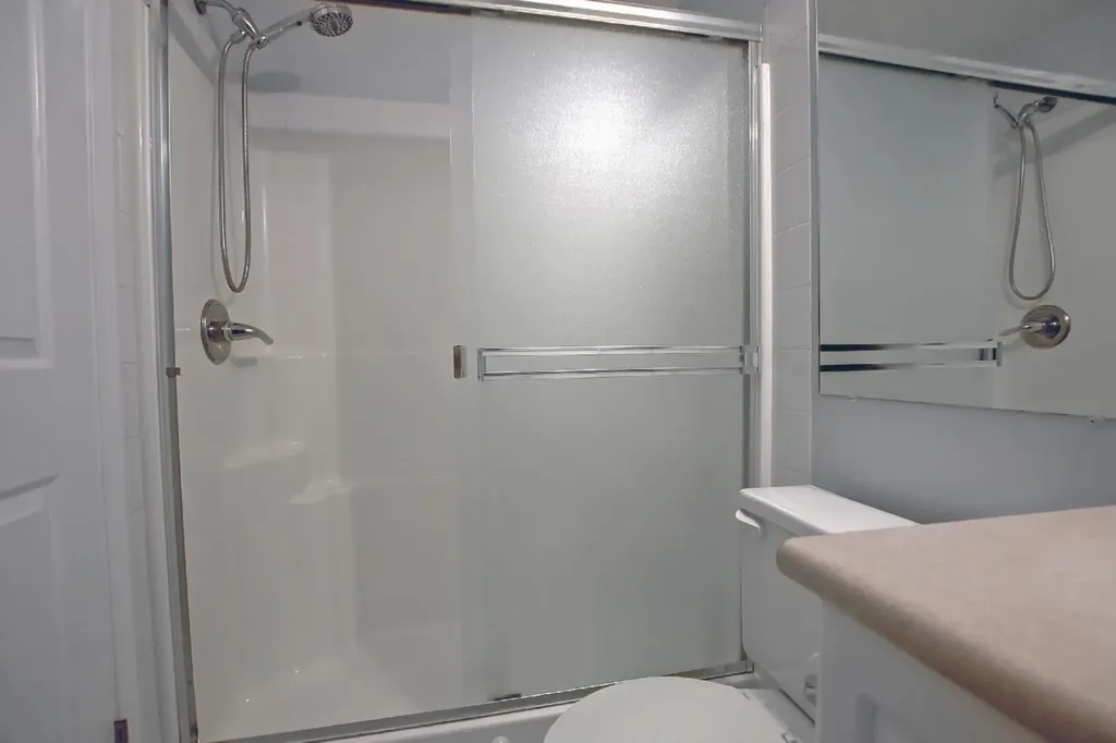 683 10 Street SW Calgary AB T2P 5G3